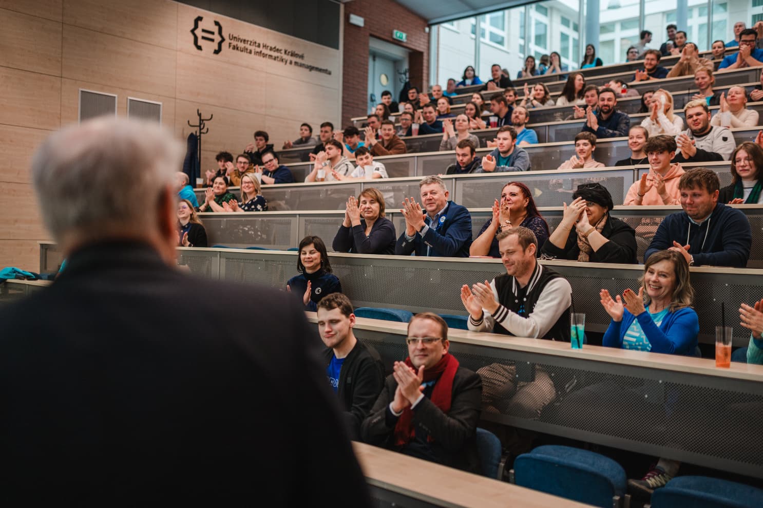 UHK FIM Modrýmejdlo 29